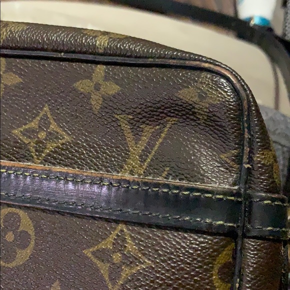 Louis Vuitton Authentic Compiegne Clutch 23 - Picture 12 of 13